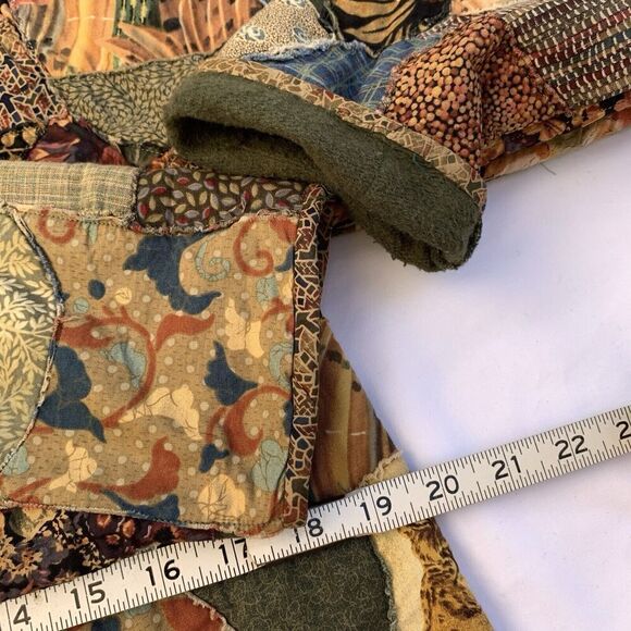 Vintage Handmade Patchwork Crazy Quilt M L Cardigan Sweater Floral Lion Cheetah - Picture 15 of 15